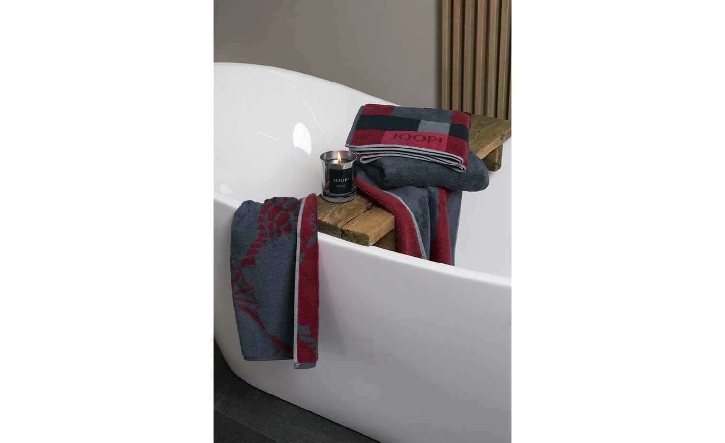 JOOP! Duschtuch JOOP! Infinity Cornflower Zoom | Denim (Grau-Blau) / Rot 4 JOOP! Duschtuch JOOP! Infinity Cornflower Zoom | Denim (Grau-Blau) / Rot – Bild 2