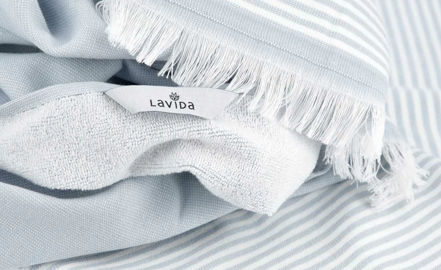 Strandtuch | Weiß / Hellblau 4 Strandtuch | Weiß / Hellblau – Bild 2